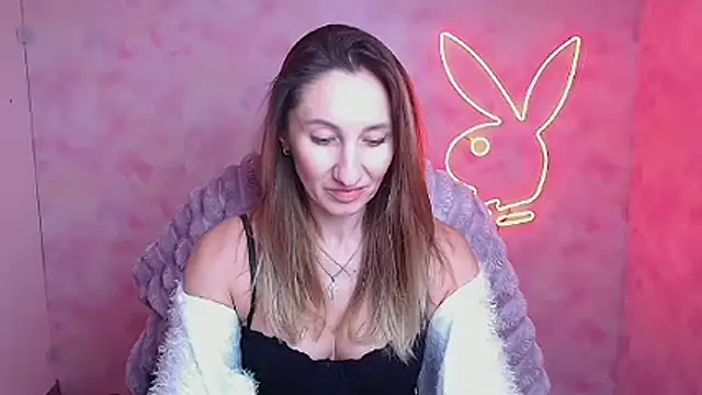 Diana Sweeet  online show from 7, 2, 2026