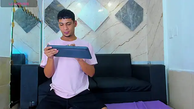 ALEX KEITH26 online show from 12, 4, 2026