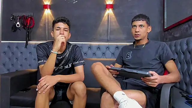 ALEX KEITH26 online show from 5, 4, 2026