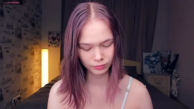 Snapshot of OwlLynn chatting on 17, 1, 2026 OwlLynn online show from 17, 1, 2026