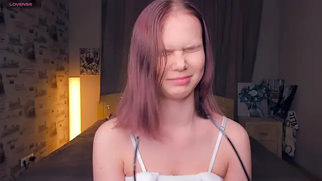 Snapshot of OwlLynn chatting on 18, 1, 2026 OwlLynn online show from 18, 1, 2026