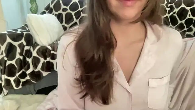 LunnaMonroe online show from 17, 1, 2026