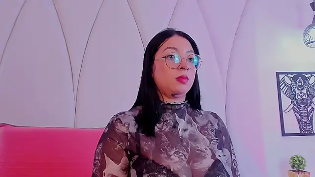 Mila laurent1 online show from 17, 4, 2026