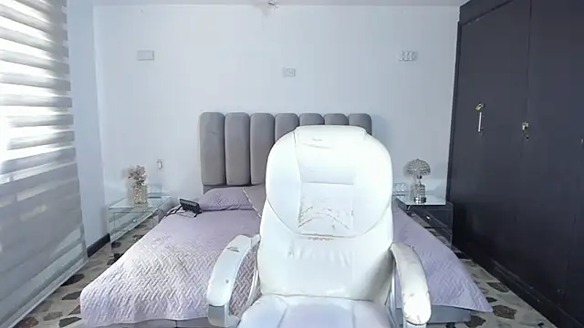 VictoriaRousse  online show from 1, 3, 2026