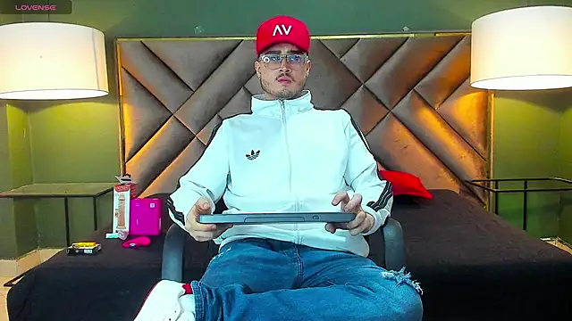 Salvattore Muller online show from 28, 2, 2026