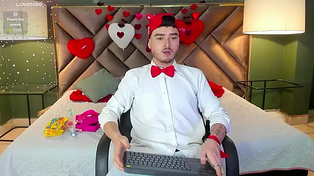 Salvattore Muller online show from 15, 2, 2026