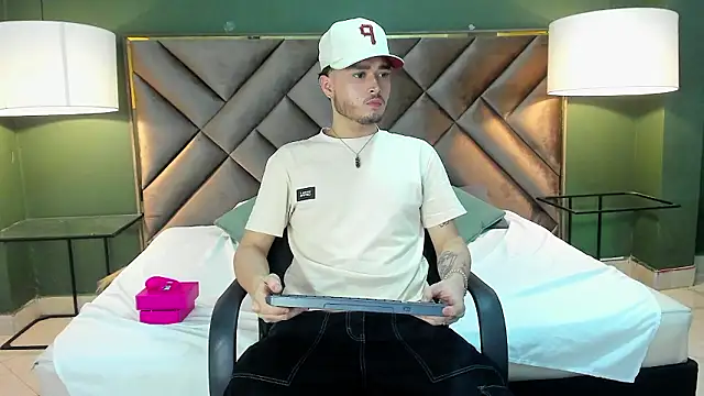 Salvattore Muller online show from 17, 2, 2026