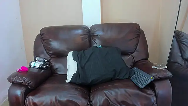 Salvattore Muller online show from 21, 4, 2026