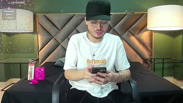 Salvattore Muller online show from 25, 2, 2026