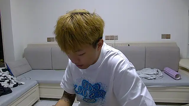 Chocolates-001 online show from 21, 3, 2026