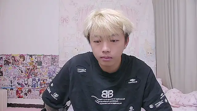 Chocolates-001 online show from 26, 4, 2026