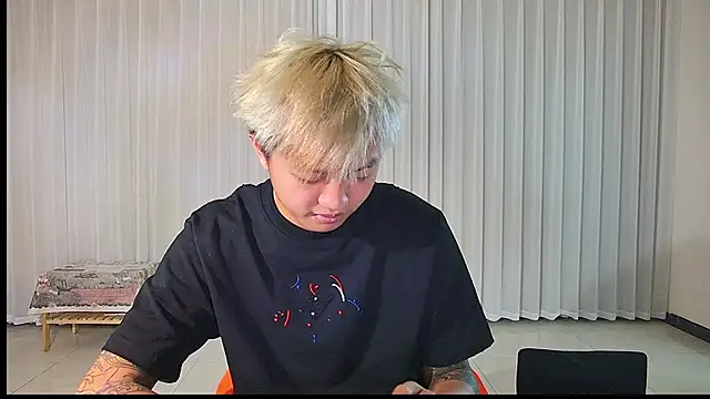 Chocolates-001 online show from 8, 4, 2026