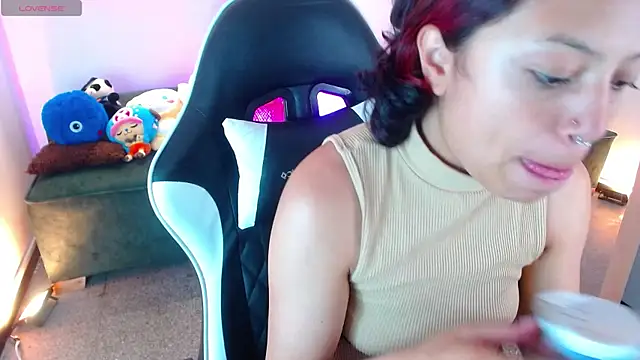 Snapshot of melodyy_as chatting on 9, 7, 2026 melodyy as online show from 9, 7, 2026