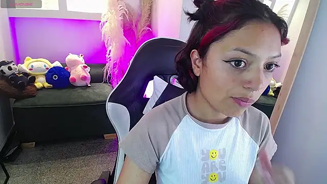 Snapshot of melodyy_as chatting on 25, 6, 2026 melodyy as online show from 25, 6, 2026