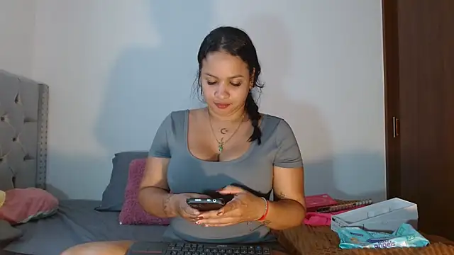 celeneortii online show from 6, 4, 2026