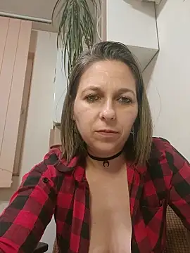 AdaJoy online show from 21, 4, 2026