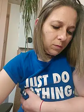 AdaJoy online show from 22, 4, 2026