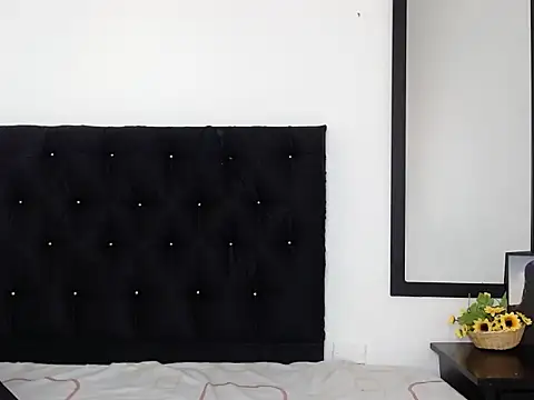 LauraHorny69 online show from 1, 3, 2026