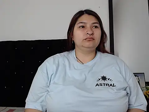 LauraHorny69 online show from 8, 2, 2026