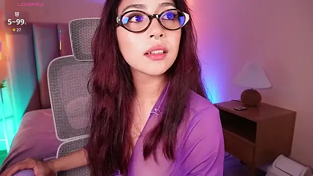 Dakota velvet  online show from 8, 7, 2026