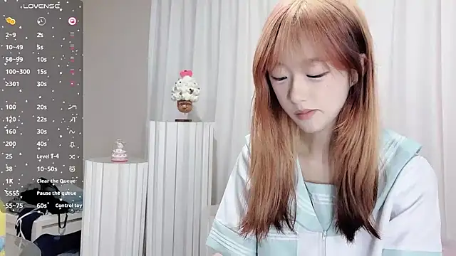 Snapshot of qingqing_love2025 chatting on 23, 5, 2026 qingqing love2025 online show from 23, 5, 2026