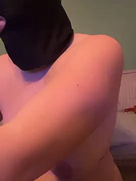 cochonnesoumise59 online show from 27, 2, 2026