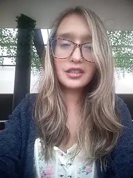 Karla-giraldo 1 online show from 18, 3, 2026