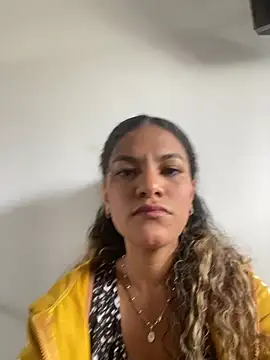 Snapshot of AngelPinkk_ chatting on 5, 7, 2026 AngelPinkk online show from 5, 7, 2026