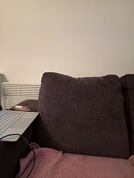 icelyne 2001 online show from 1, 2, 2026