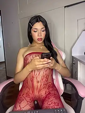 DollCamila online show from 18, 4, 2026