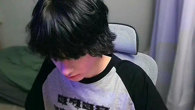 LeonBoykisser online show from 3, 2, 2026