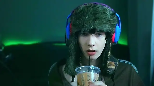 LeonBoykisser online show from 14, 1, 2026