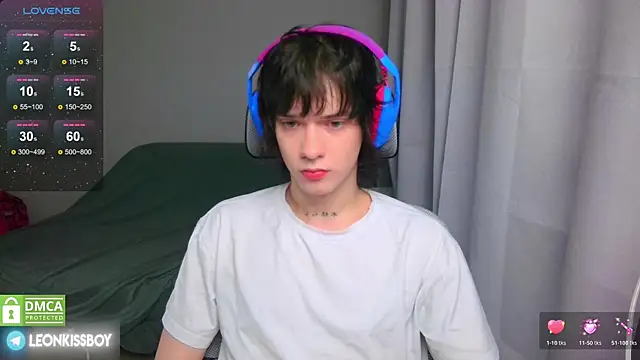 Snapshot of LeonBoykisser chatting on 24, 4, 2026 LeonBoykisser online show from 24, 4, 2026