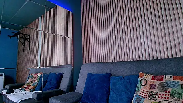 Vans Ross online show from 15, 1, 2026