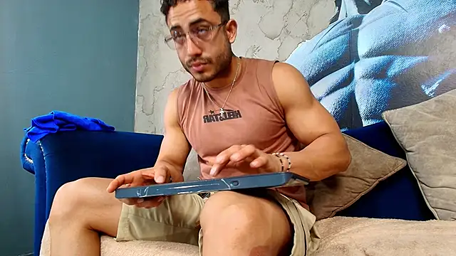 Snapshot of Vans_Ross chatting on 28, 5, 2026 Vans Ross online show from 28, 5, 2026
