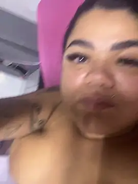 Snapshot of MorenaCariok chatting on 27, 6, 2026 MorenaCariok online show from 27, 6, 2026