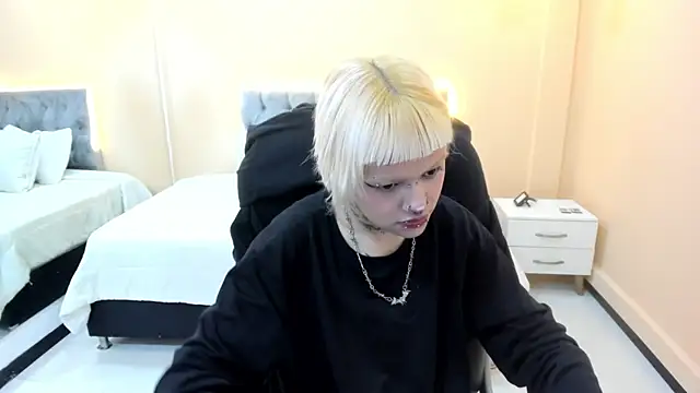 Bela Craxkerr online show from 25, 3, 2026