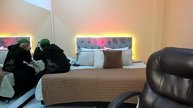 Bela Craxkerr online show from 23, 2, 2026