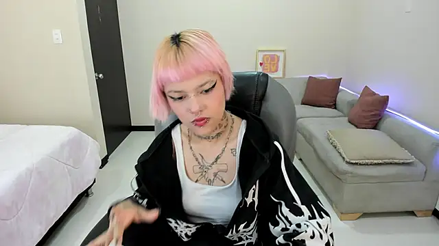 Snapshot of Bela_Craxkerr chatting on 4, 5, 2026 Bela Craxkerr online show from 4, 5, 2026