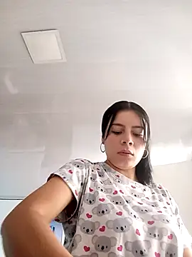 adhara montiel  online show from 24, 2, 2026