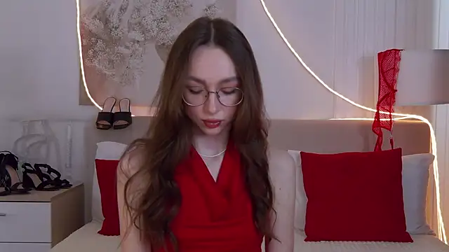 Snapshot of Emily_Simon chatting on 3, 5, 2026 Emily Simon online show from 3, 5, 2026