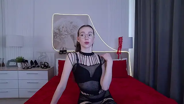 Emily Simon online show from 8, 4, 2026