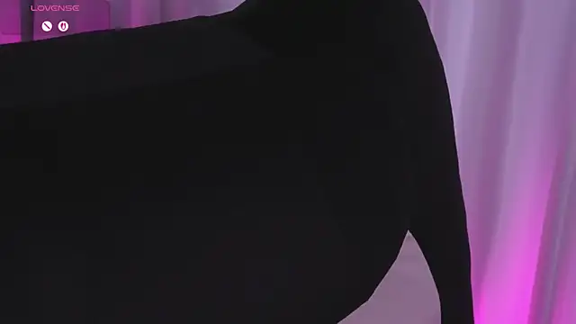 Dolcexx  online show from 15, 4, 2026