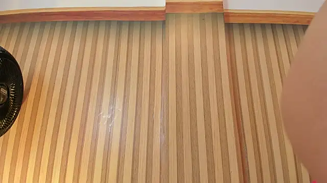 sweet  luna   online show from 4, 4, 2026