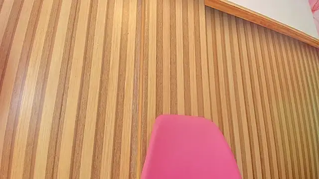 sweet  luna   online show from 18, 4, 2026