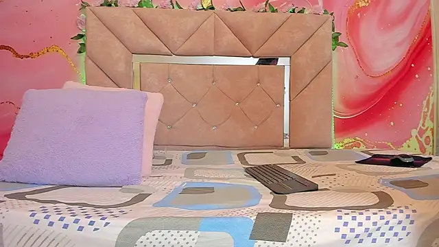 sweet  luna   online show from 25, 2, 2026