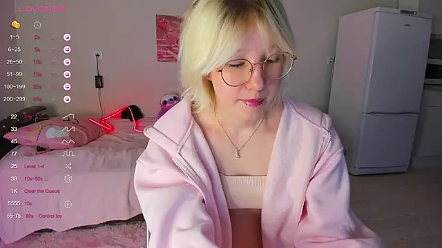 Allettaevee online show from 23, 4, 2026