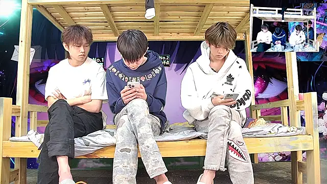 xiaohuangren01 online show from 28, 2, 2026