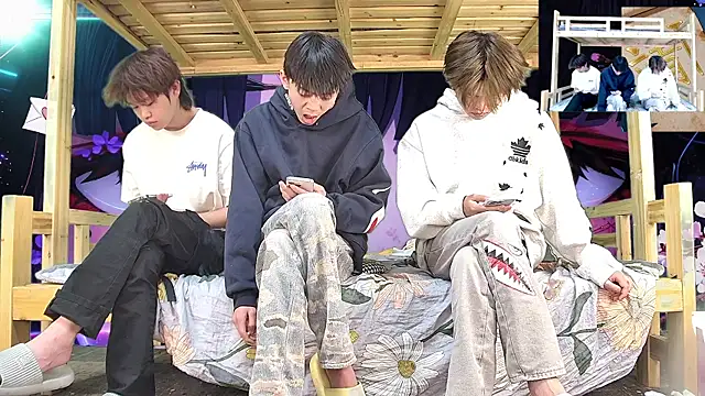 xiaohuangren01 online show from 2, 3, 2026