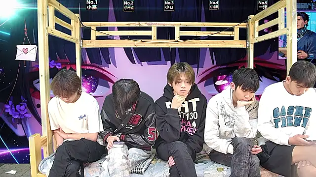 xiaohuangren01 online show from 23, 3, 2026